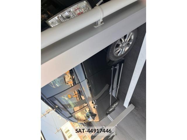 Toyota VOXY 2012-03 8317971-5