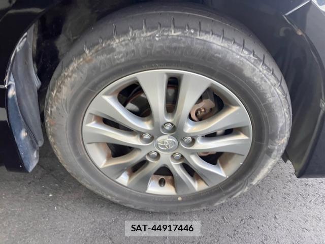 Toyota VOXY 2012-03 8317971-6