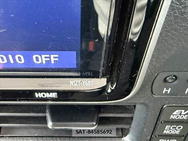 Toyota VOXY 2020-04 8317944-28