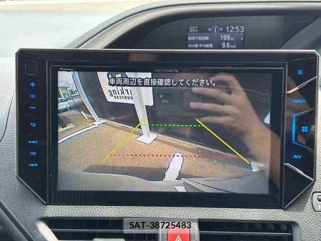 Toyota VOXY 2018-06 8317951-5