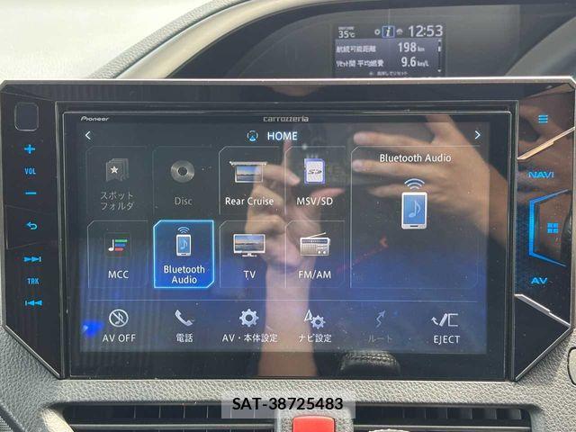 Toyota VOXY 2018-06 8317951-7