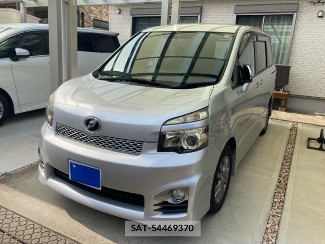 Toyota VOXY 2011-10 8317983-0