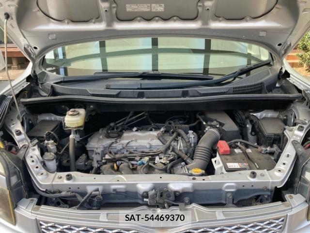 Toyota VOXY 2011-10 8317983-18