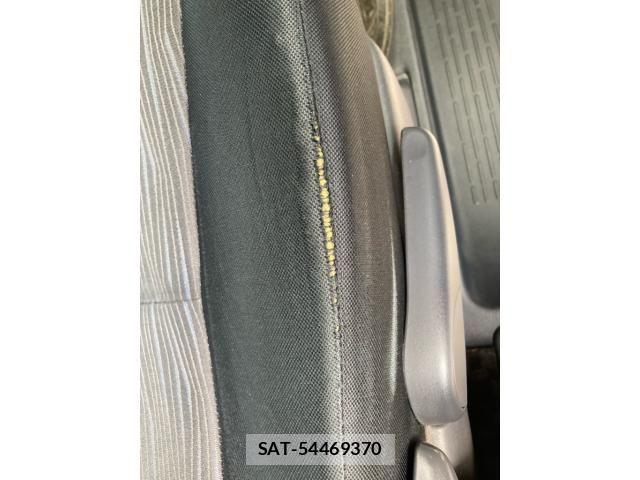 Toyota VOXY 2011-10 8317983-19