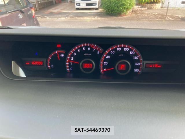 Toyota VOXY 2011-10 8317983-21