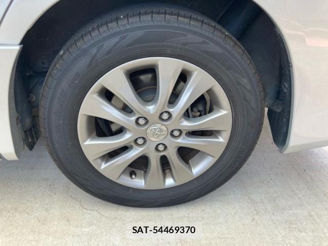 Toyota VOXY 2011-10 8317983-6
