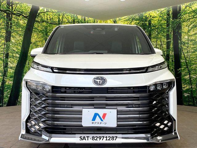 Toyota VOXY 2024-08 8317924-14