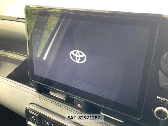 Toyota VOXY 2024-08 8317924-3