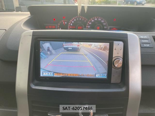 Toyota VOXY 2011-08 8317976-18
