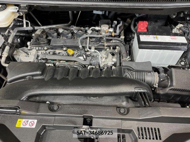 Toyota VOXY 2022-03 8317926-17