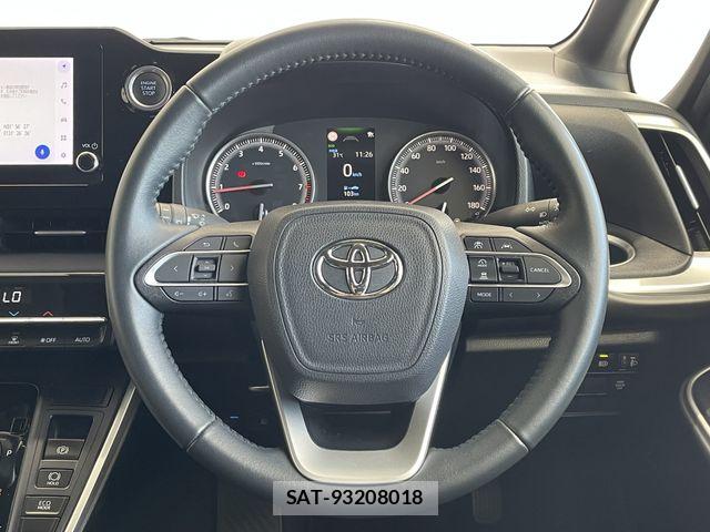 Toyota VOXY 2023-09 8317931-6