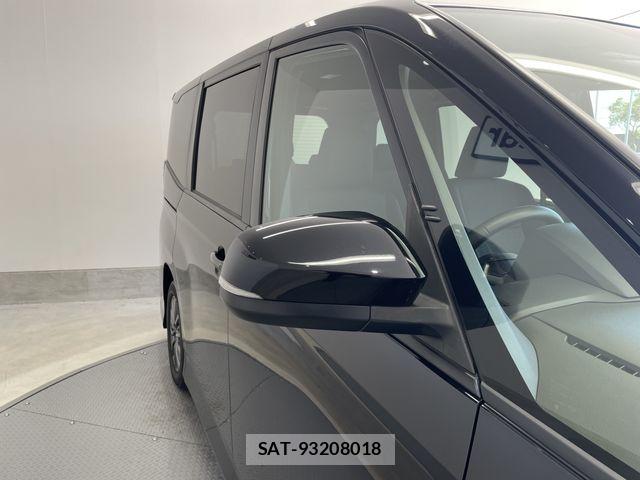 Toyota VOXY 2023-09 8317931-8