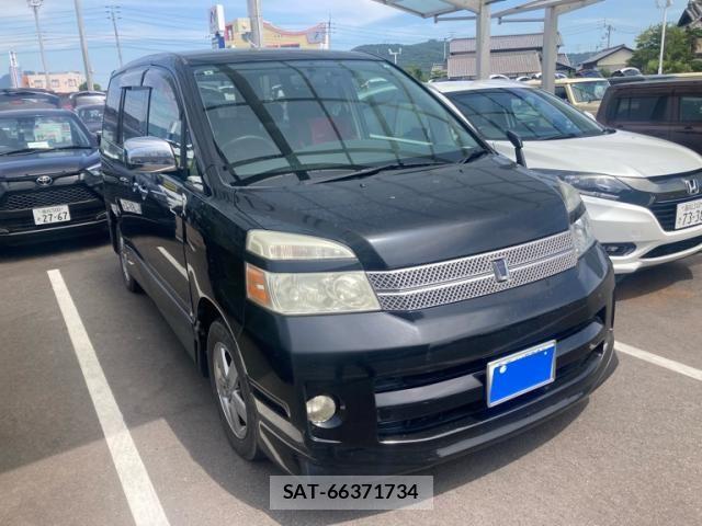 Toyota VOXY 2005-08 8317989-1