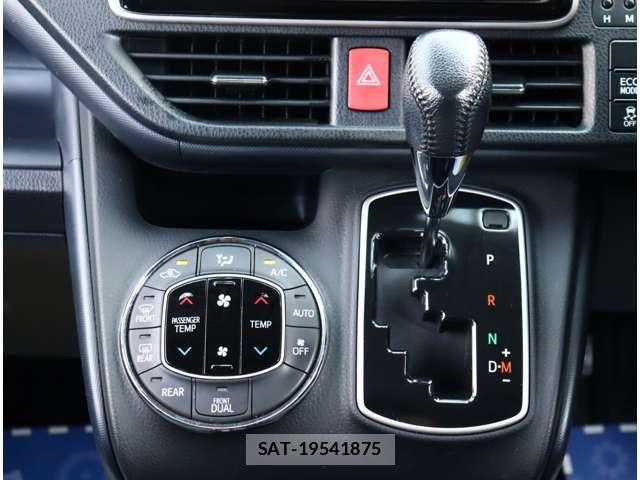 Toyota VOXY 2016-05 8317947-26