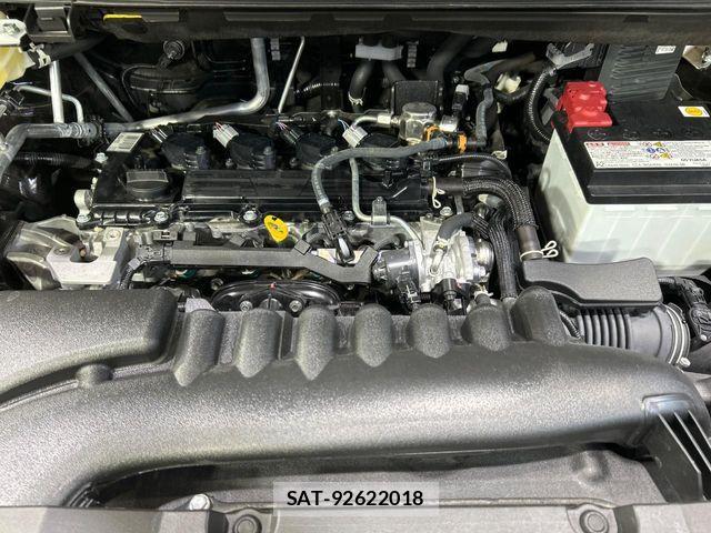 Toyota VOXY 2023-10 8317922-17