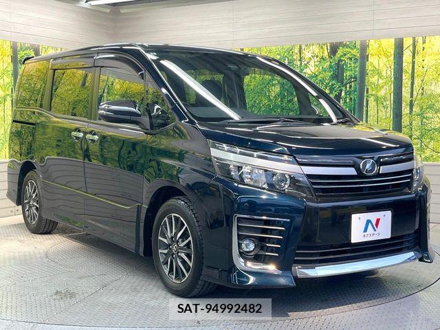 Toyota VOXY 2016-08 8317952-16