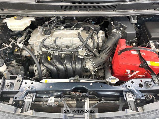 Toyota VOXY 2016-08 8317952-17