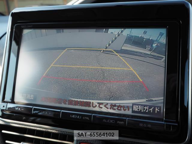 Toyota VOXY 2015-09 8338444-12