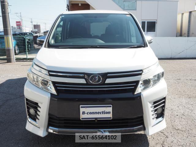 Toyota VOXY 2015-09 8338444-23