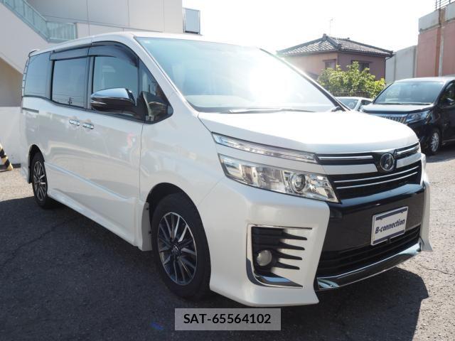 Toyota VOXY 2015-09 8338444-26