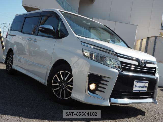 Toyota VOXY 2015-09 8338444-5