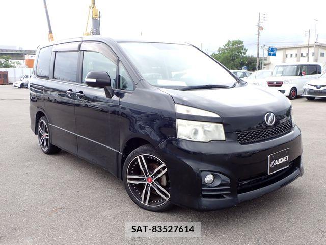 Toyota VOXY 2010-06 8338422-0
