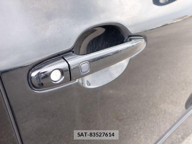 Toyota VOXY 2010-06 8338422-11