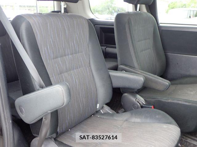 Toyota VOXY 2010-06 8338422-20
