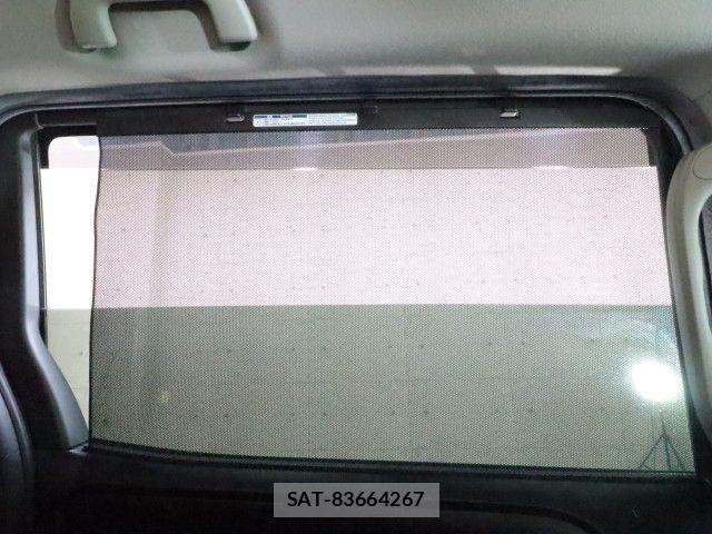 Toyota VOXY 2018-10 8338033-5