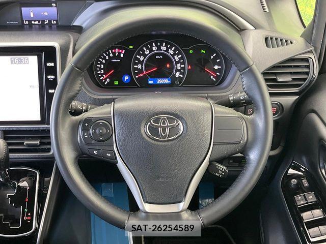 Toyota VOXY 2021-08 8338430-12