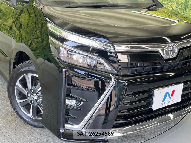 Toyota VOXY 2021-08 8338430-13