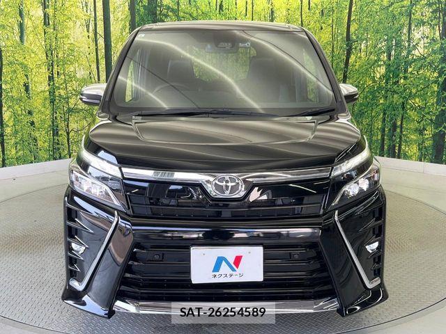 Toyota VOXY 2021-08 8338430-15