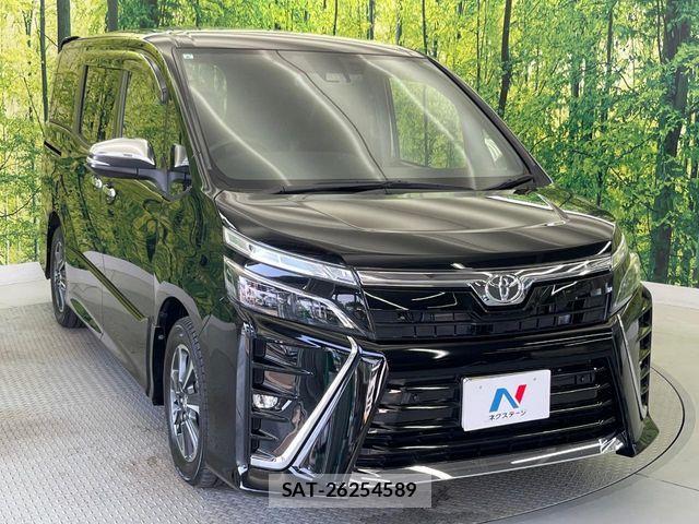 Toyota VOXY 2021-08 8338430-17