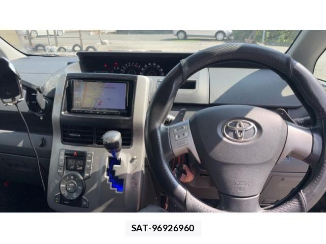 Toyota VOXY 2009-06 8338452-4