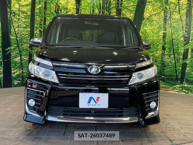 Toyota VOXY 2015-10 8338438-14