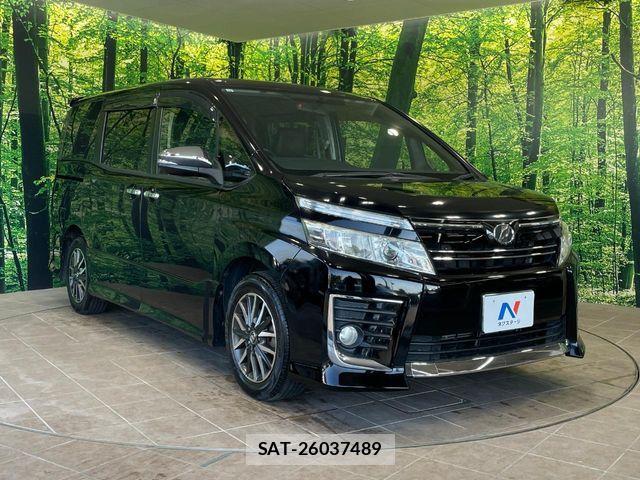 Toyota VOXY 2015-10 8338438-16