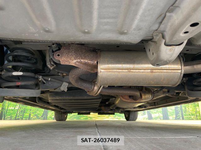 Toyota VOXY 2015-10 8338438-19