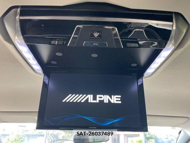 Toyota VOXY 2015-10 8338438-2