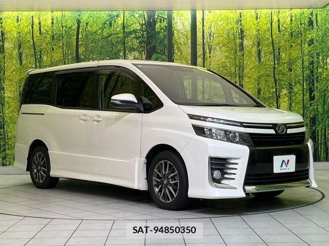 Toyota VOXY 2014-05 8338441-15