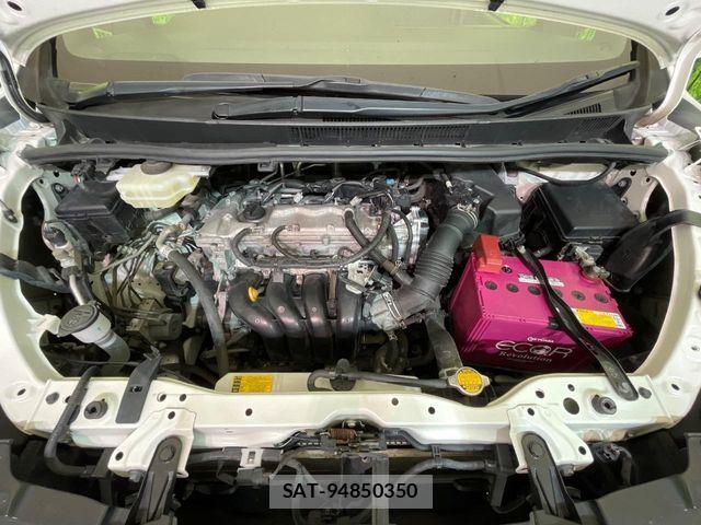 Toyota VOXY 2014-05 8338441-17
