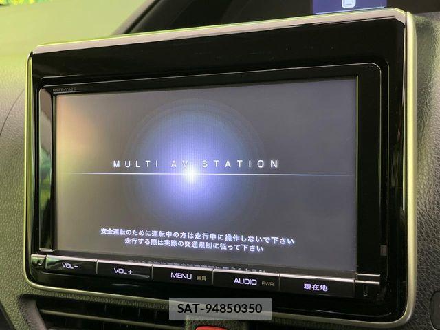 Toyota VOXY 2014-05 8338441-2