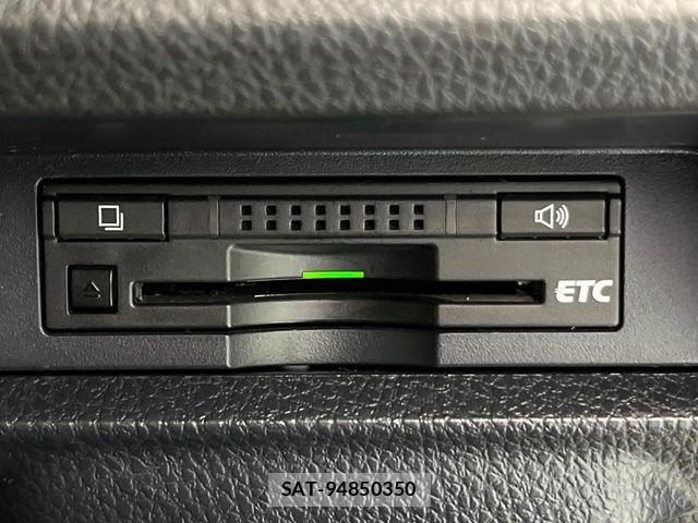 Toyota VOXY 2014-05 8338441-5