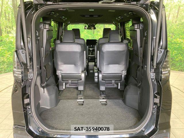 Toyota VOXY 2023-01 8338426-10
