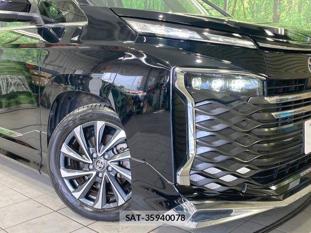 Toyota VOXY 2023-01 8338426-12
