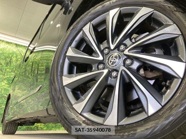Toyota VOXY 2023-01 8338426-13