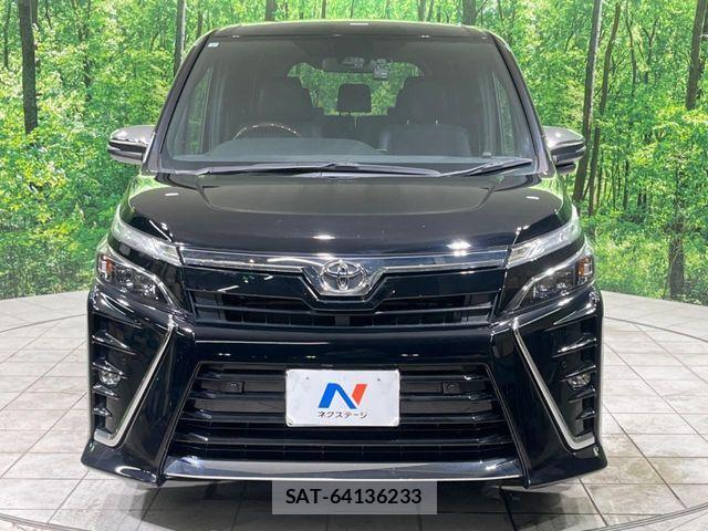 Toyota VOXY 2021-07 8338432-13