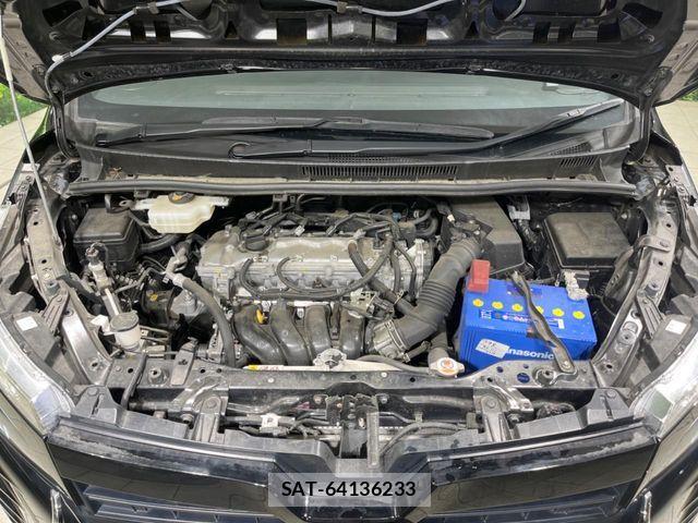 Toyota VOXY 2021-07 8338432-17