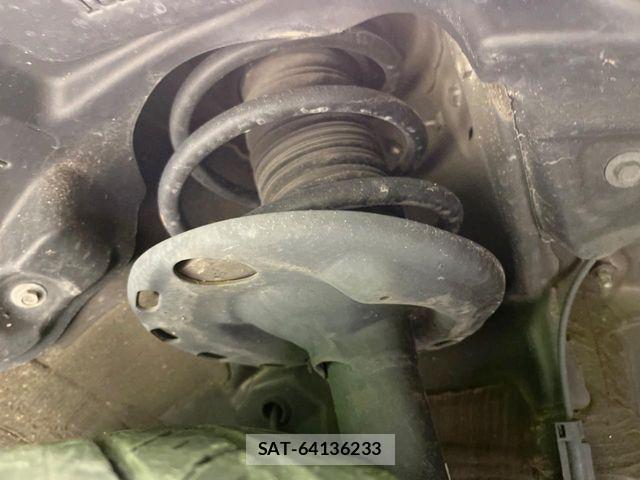 Toyota VOXY 2021-07 8338432-19