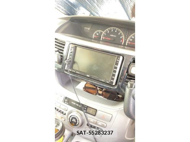 Toyota VOXY 2007-04 8338453-10