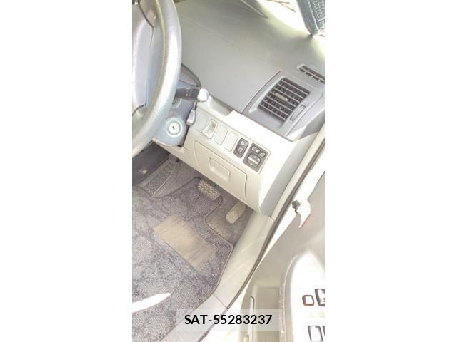 Toyota VOXY 2007-04 8338453-7